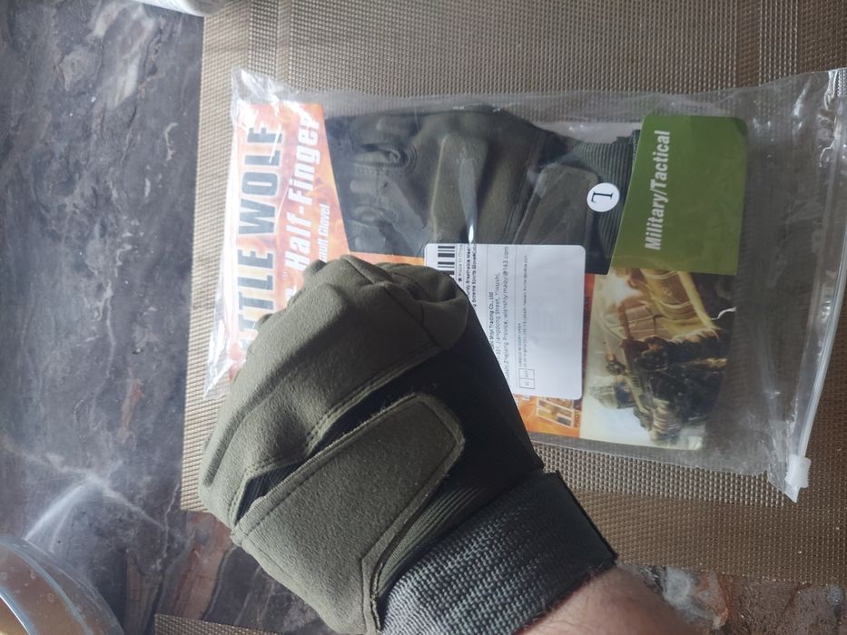 Тактичні перчатки зелені хакі