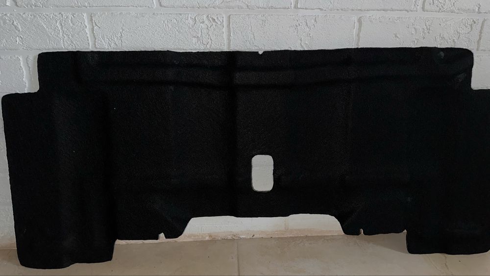 Шумоізоляція капота Renault Megane 3