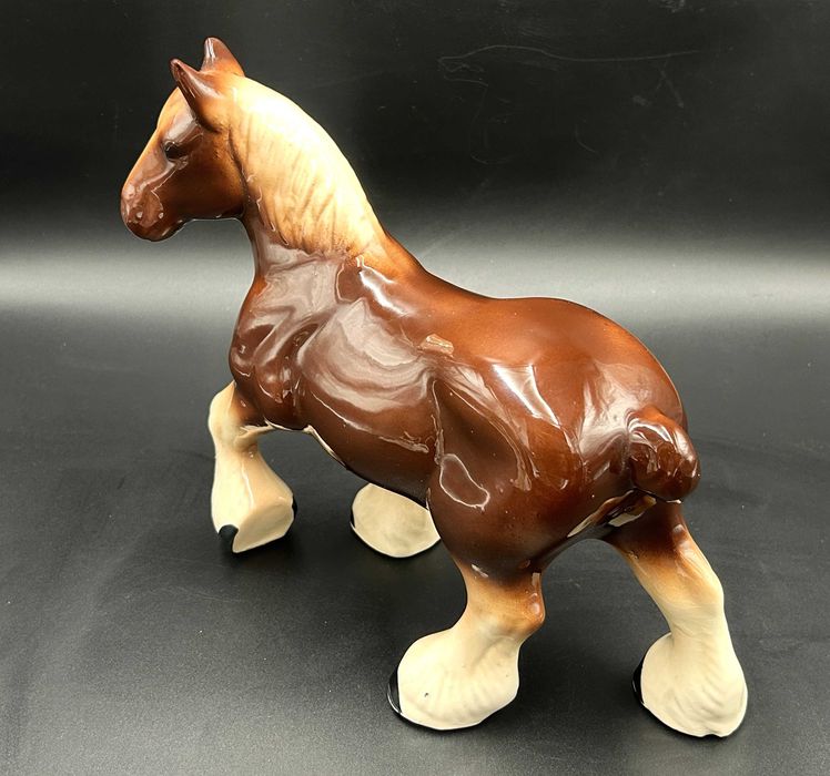 Figurka porcelanowa „Koń rasy Shire” Anglia