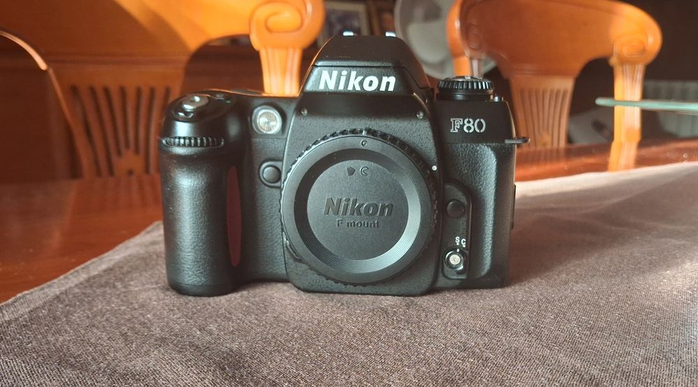 Nikon F80 analógica 35MM