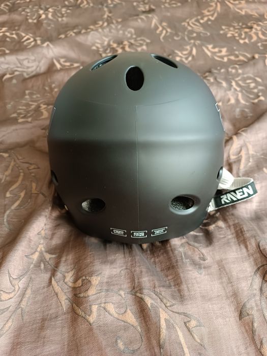 Kask ochronny Raven