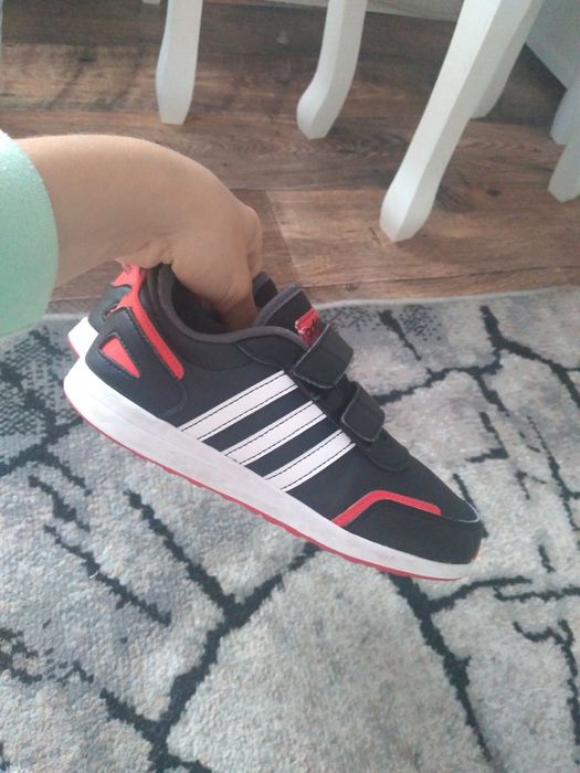 Czarne buciki adidas dla chlopca na rzepy rozmiar 29