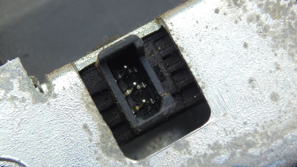 zamek tylnej klapy bagażnika vw polo iv 9n fl