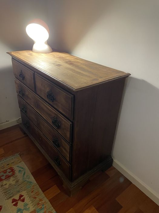 Cómoda rustica mas muito antiga