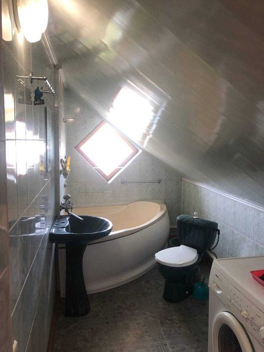 Здам в оренду місце в кімнаті для хлопця