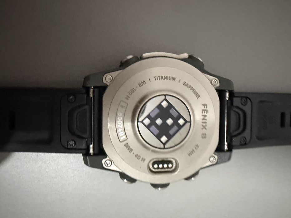 Garmin Fenix 8 Titanium Safira