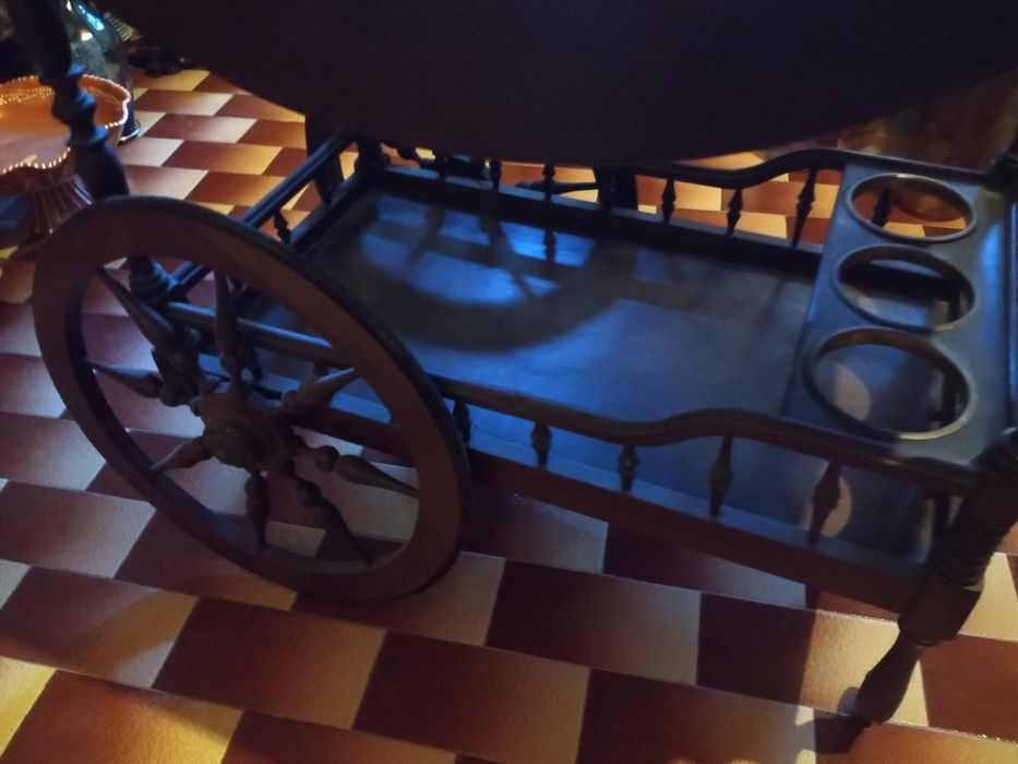 Carrinho de Chá em Madeira