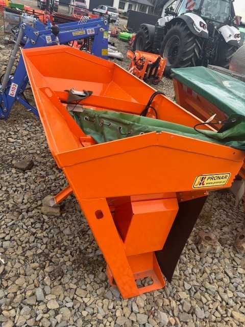 Posypywarka samozaładowcza HZS-10 Pronar