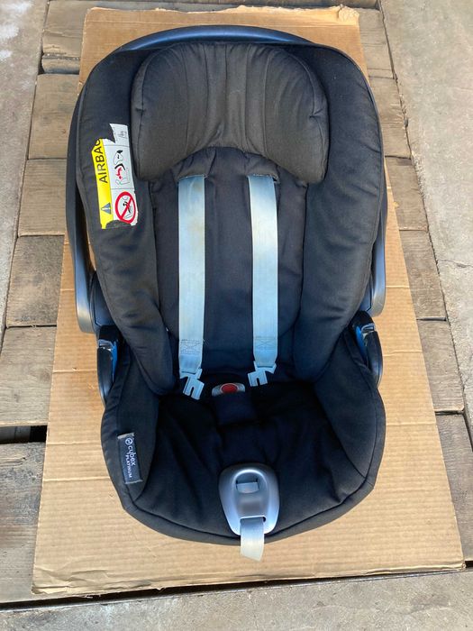 Авто крісло дитяче.