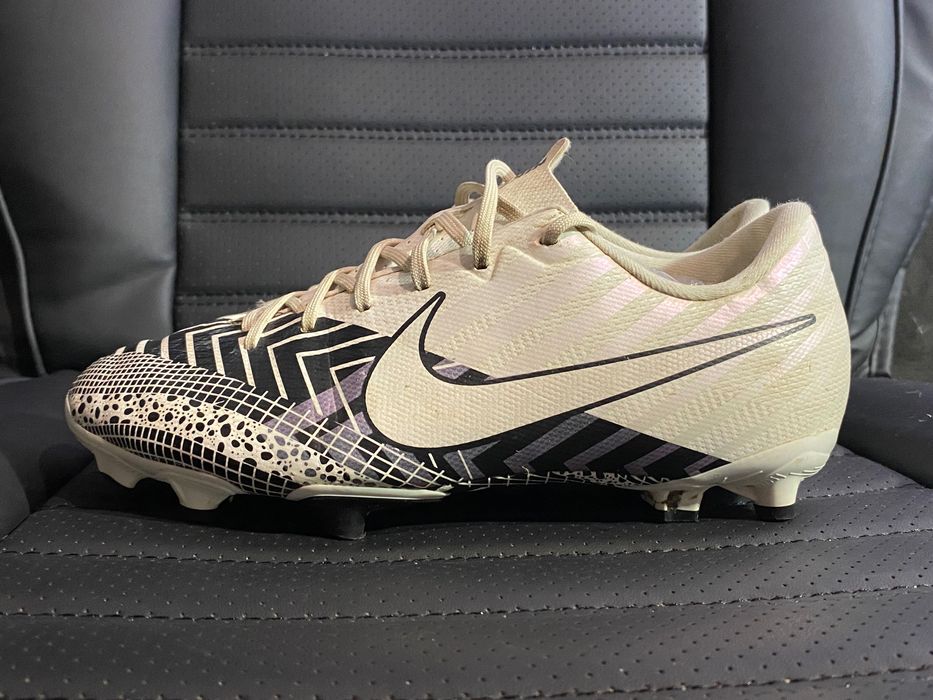 Nike Mercurial 36 (23cm) buty piłkarskie korki CR7