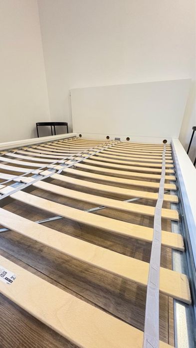 Cama de casal 140x200 cm branca