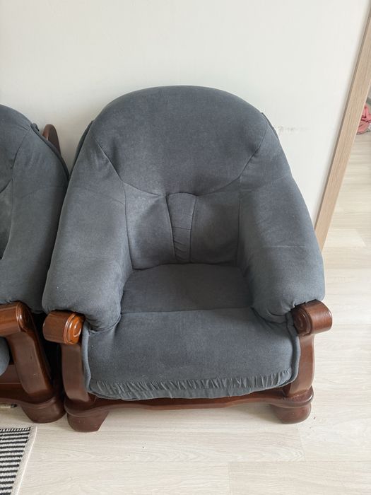 Продам диван раскладной и два кресла