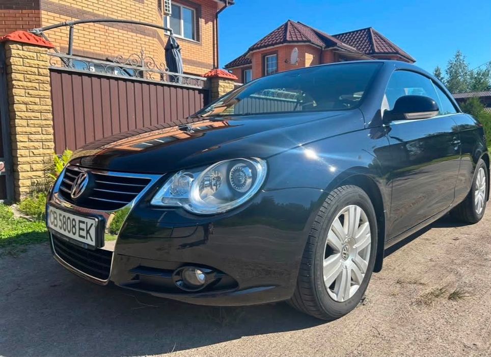 Автомобіль Volkswagen EOS