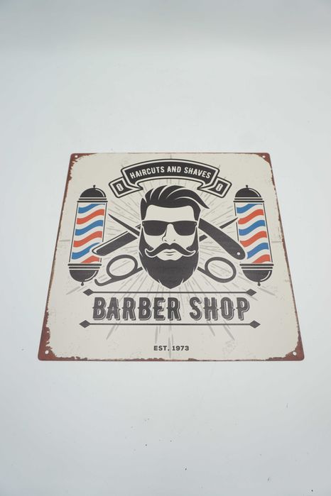 BLASZANY szyld-tabliczka “BARBER SHOP” 30X30 cm.