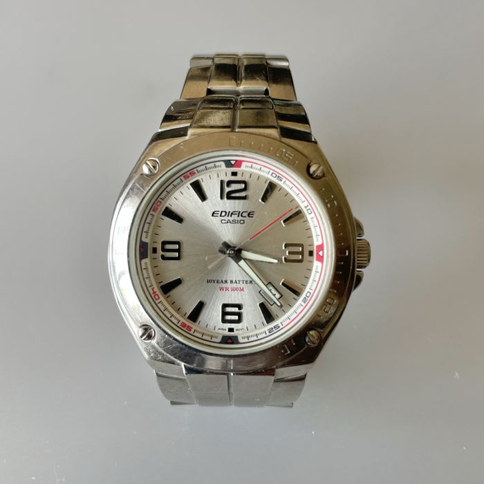 Casio Edifice EF-126 – męski zegarek na stalowej bransolecie – śr. 40 mm – 10 BAR