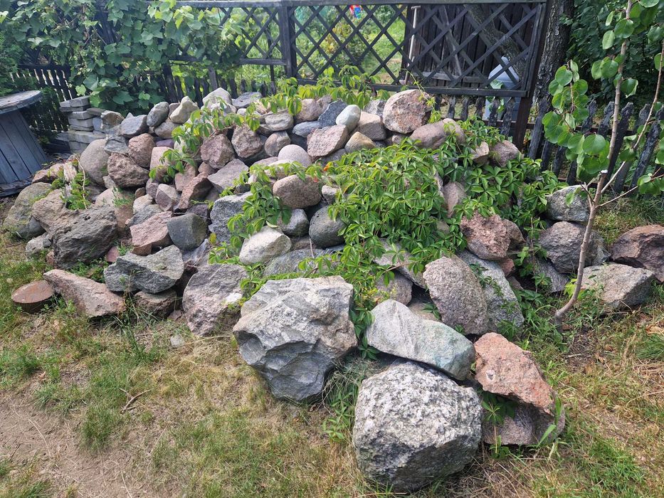 Kamienie ogrodowe do skalniaka/stawu około 2-5 ton