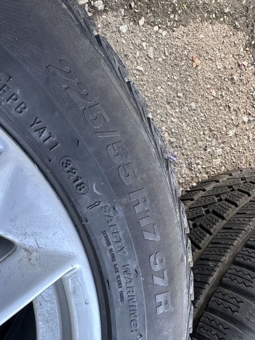Оригинальные диски audi r17 с зимней резиной 225/55R17
