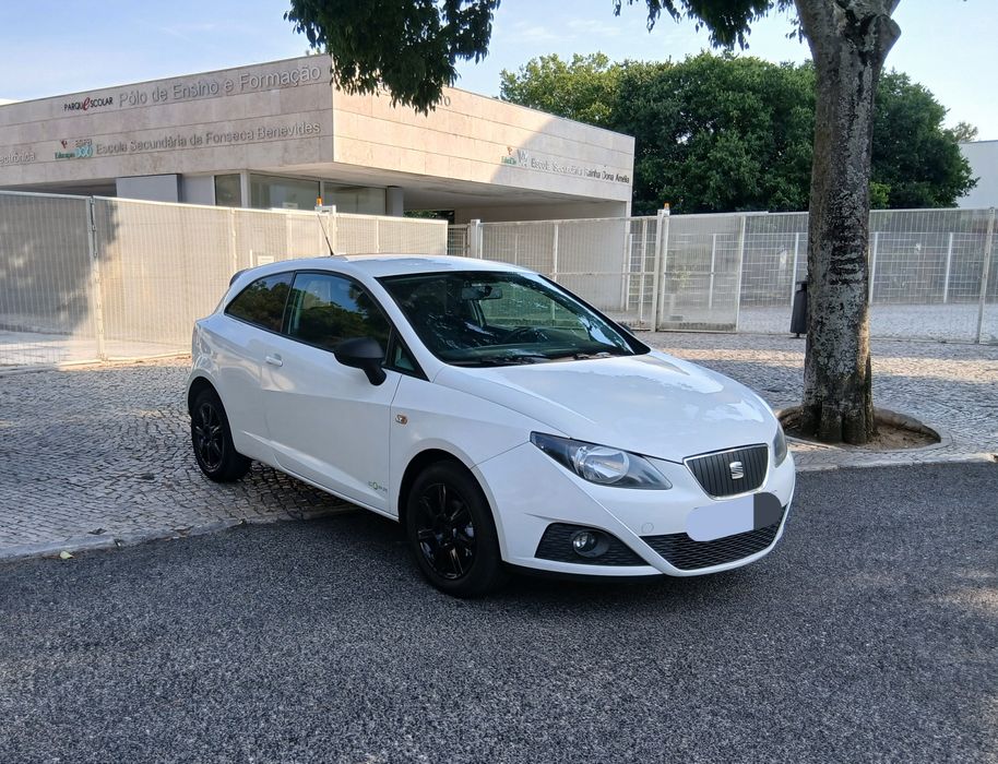 SEAT Ibiza ST — fotografia 2