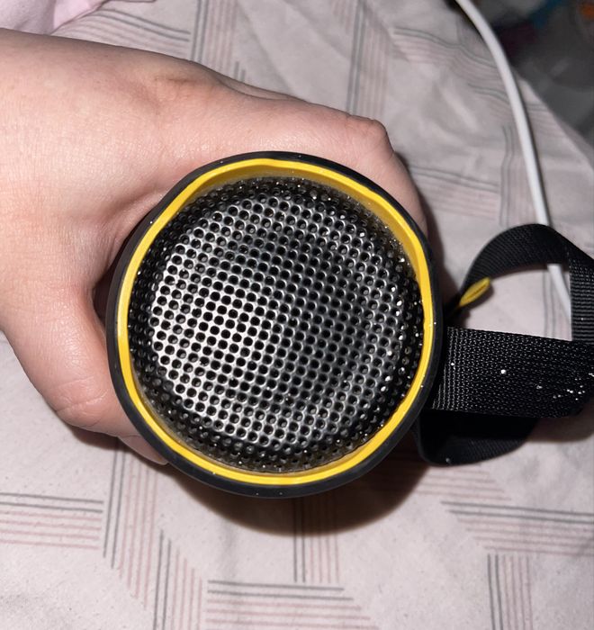 Coluna de som DEWALT original - Bluetooth - preto e amarelo