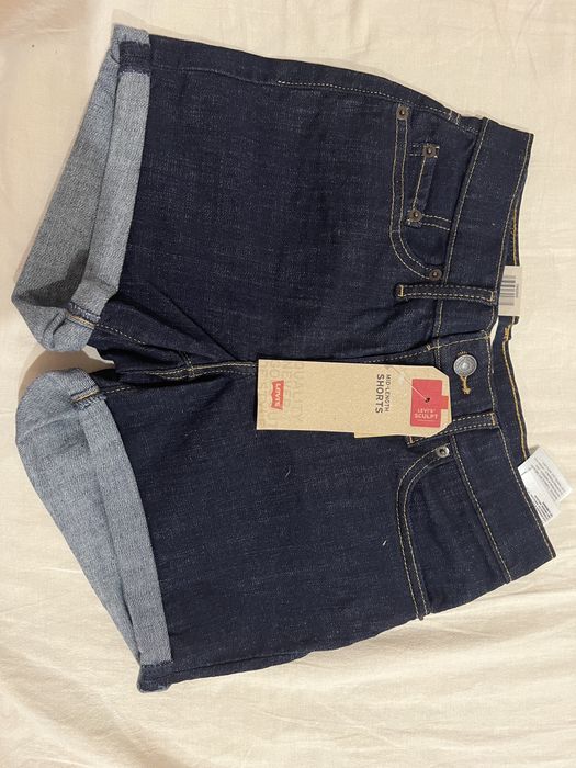 Джинсові шорти Levi’s оригінал р 26 тягнуться