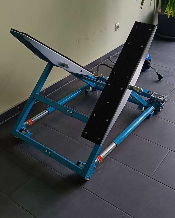 Mobilny Podnośnik Samochodowy Wahadłowy 2000KG Regulowany Wysyłka