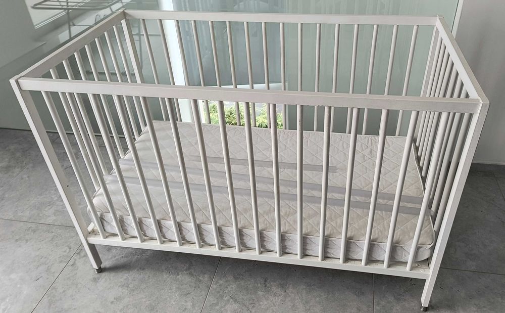 IKEA GULLIVER, Łóżeczko dziecięce 120x60, materac