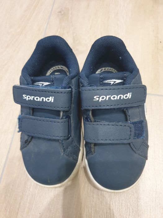 Buty sportowe r.23