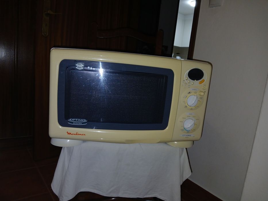 Microondas com prato duplo