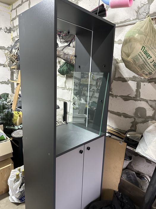 Продам вітрину в ідеальному стані