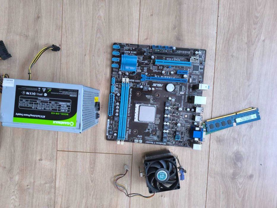 Комплект проц AMD A8-3800, материнська плата, оперативна пам'ять, БЖ