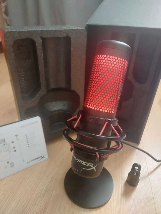 Мікрофон HyperX Quadcast (для стрімів і подкастів)