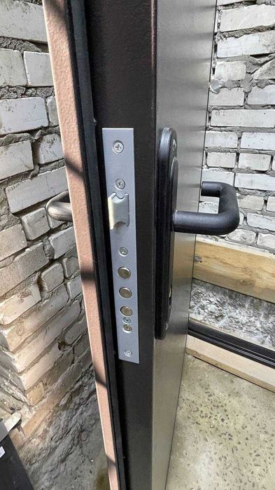 Купити двері Васильків метал з утепленням: в наявності