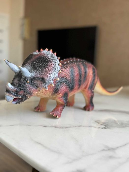 Динозавр Трицератопс