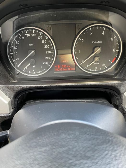 BMW E90 2.0 benzyna uszkodzony silnik