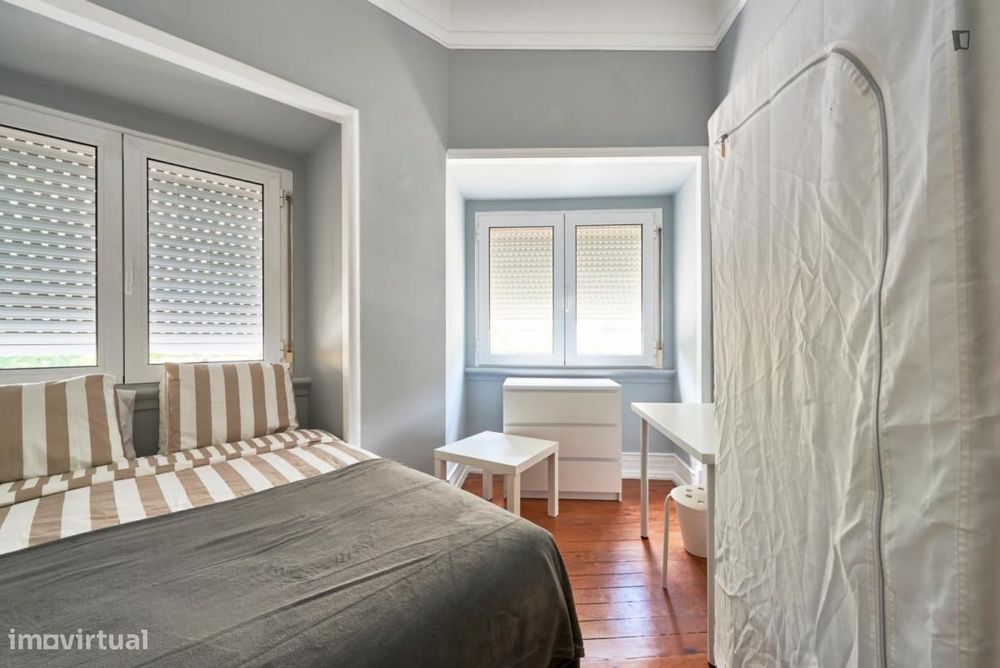 Quarto - localizado em Entrecampos Lisbon