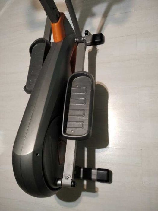 Орбітрек, еліптичний тренажер Sportop E850P