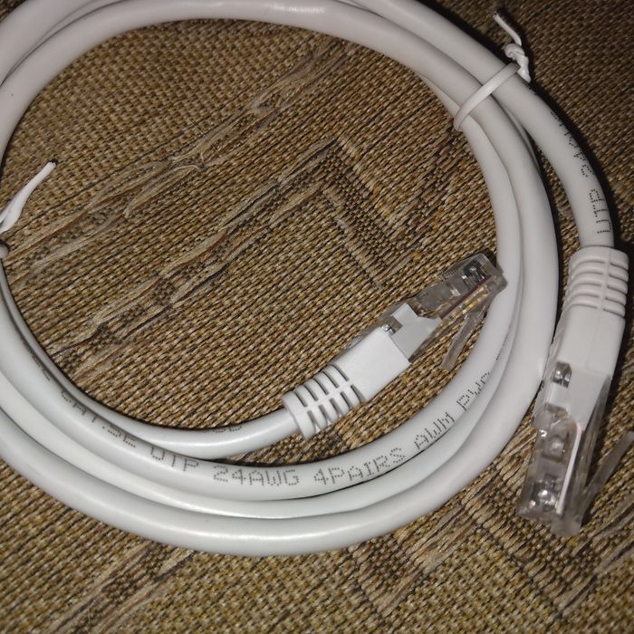 utp 24awg 4 pairs awm pcv кабель роутер новий