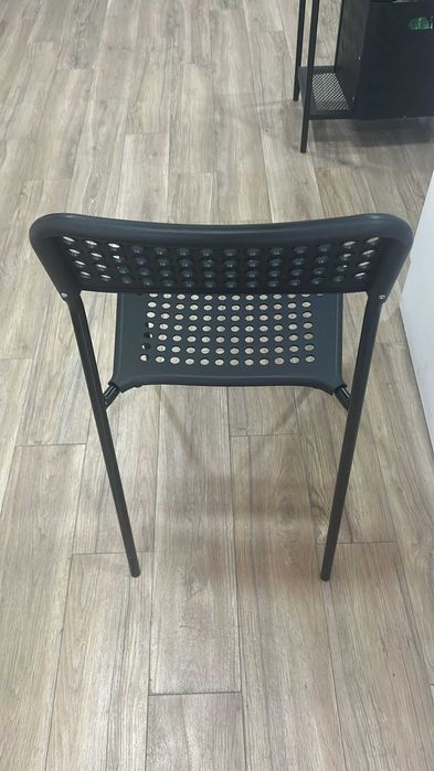Set of 4 Chairs64584482474114122