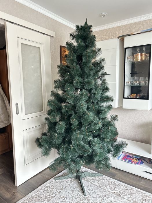 Продам штучку сосну 220см