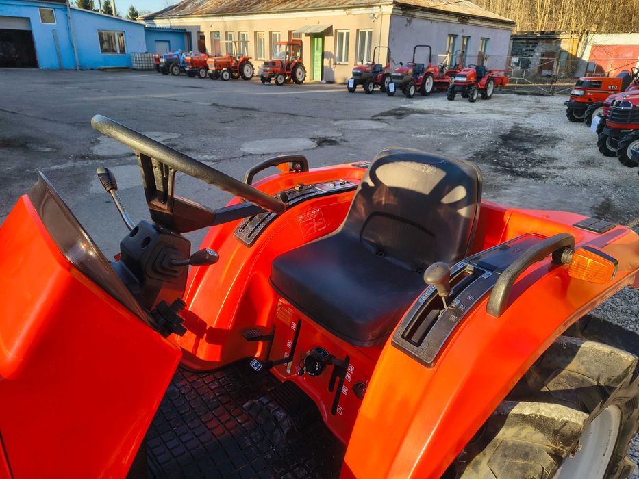 Traktorek Japoński Kubota Saturn X20 20 KM