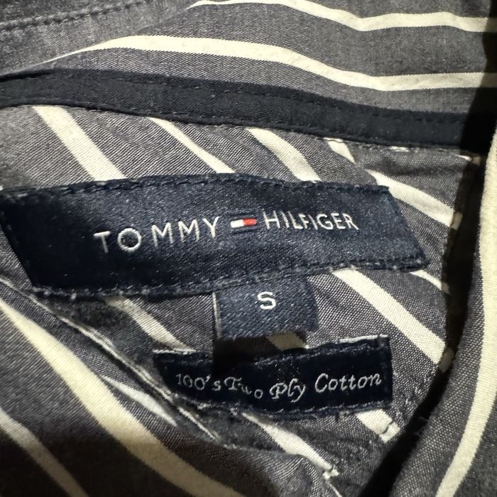 Рубашка на подростка фирмы Tommy Hilfiger размер М