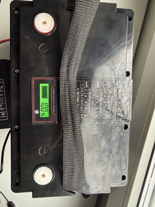 Акумулятор lofepo4 12/100ач з зарядкою!