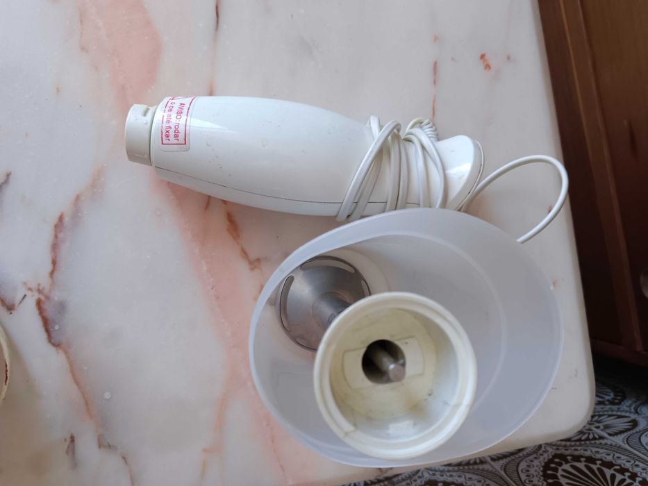 Varinha mágica + moinho de café + faca eléctrica