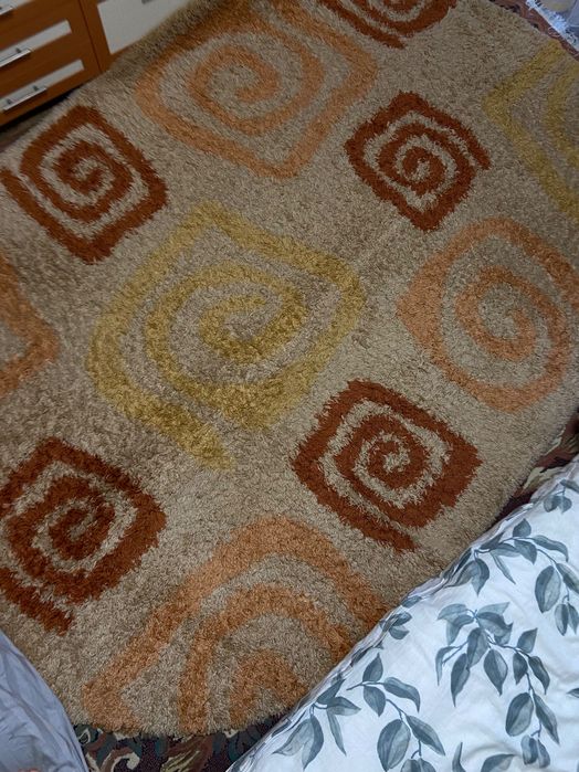 Килим для спальні