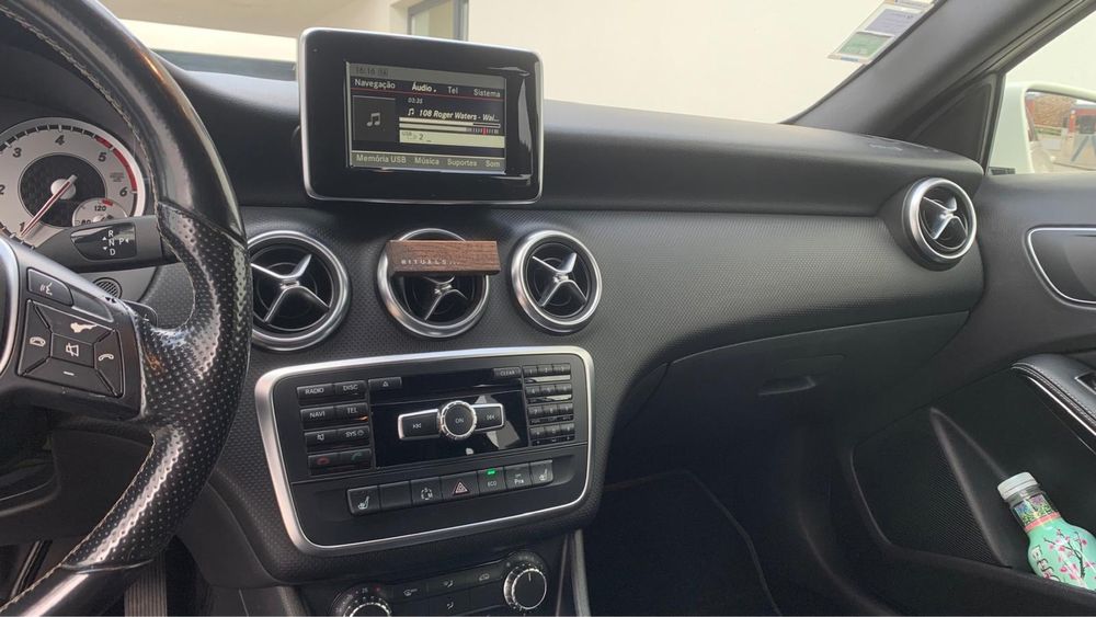 Mercedes A180 110cv 2014