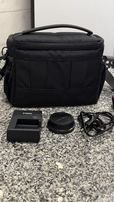 Camera Canon 2000D wifi nova com SD128Gb