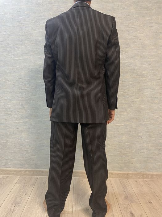 Костюм чоловічий класичний Robert Langford Італія , розмір 46