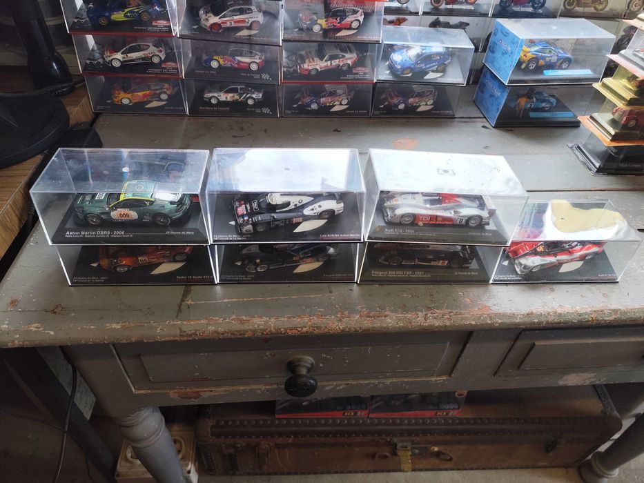 Carros de miniaturas do Mundias de Resistência Le Mans Series
