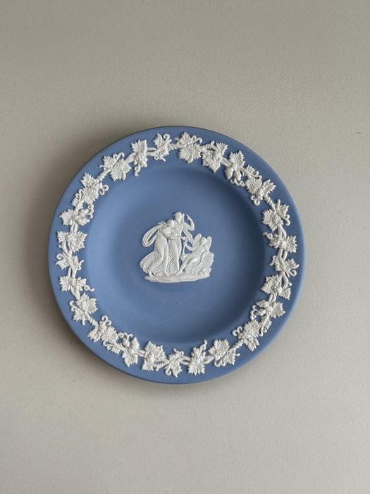 Вінтажна колекційна тарілка Wedgwood Jasperware