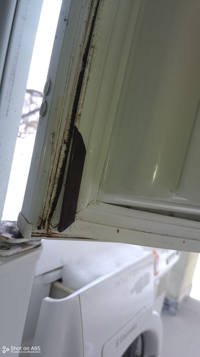 Холодильник indesit, робочий, самовивіз